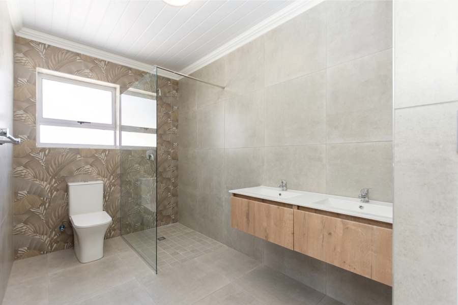 3 Bedroom Property for Sale in Laaiplek Western Cape